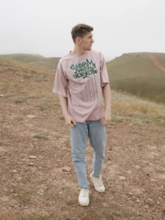 Футболка «Мир Любовь Искусство»